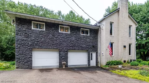 1603 Chestnut Grove Rd, Salem, OH 44460