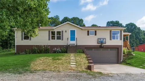 62496 Leatherwood Rd, Cambridge, OH 43725