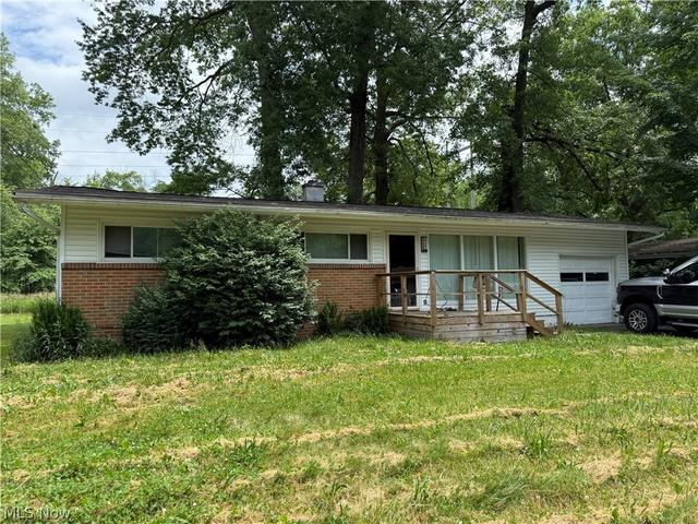 2368 Montgomery Ave NW, Warren, OH 44485