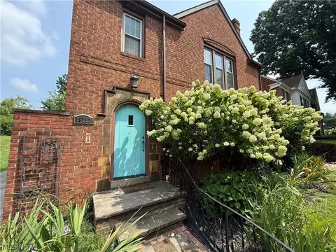 16713 Lomond Blvd, Shaker Heights, OH 44120
