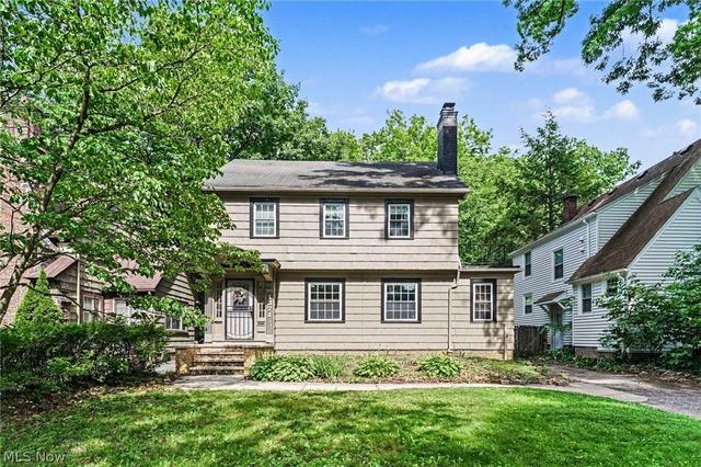 1371 Lynn Park Dr, Cleveland, OH 44121