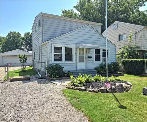 1249 E 342nd St, Eastlake, OH 44095