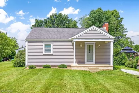 4089 Addison Ave NE, Louisville, OH 44641