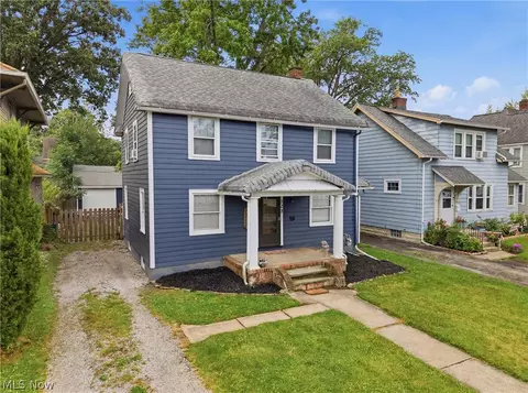 Exterior - 323 Denison Ave, Elyria, OH 44035 photo 4 of 11