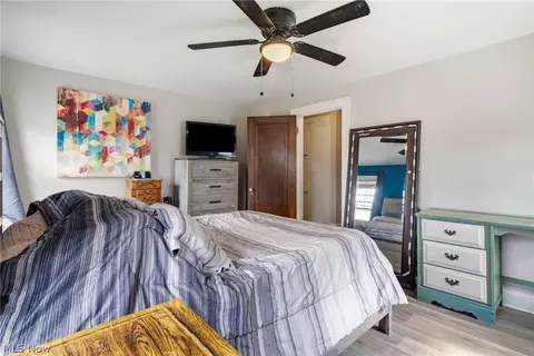 Bedroom - 323 Denison Ave, Elyria, OH 44035 photo 2 of 4