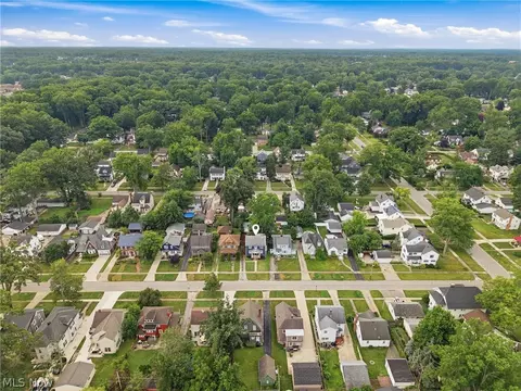 View/Area - 323 Denison Ave, Elyria, OH 44035 photo 3 of 3