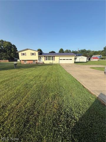 24561 County Road 24, Coshocton, OH 43812