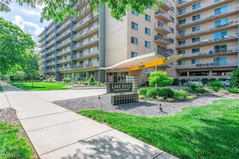 10301 Lake Ave #420, Cleveland, OH 44102