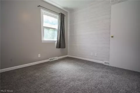 Bedroom - 122 Pine Ln, Barnesville, OH 43713 photo 8 of 8
