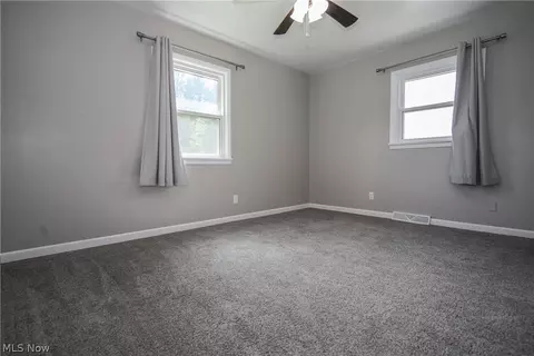 Bedroom - 122 Pine Ln, Barnesville, OH 43713 photo 5 of 8