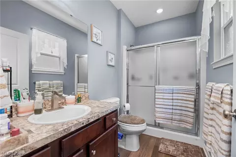 Bath - 109 W Spring Dr, Elyria, OH 44035 photo 2 of 2