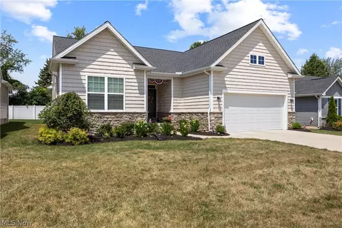 Exterior - 109 W Spring Dr, Elyria, OH 44035 photo 2 of 7