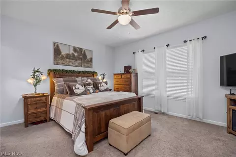 Bedroom - 109 W Spring Dr, Elyria, OH 44035 photo 4 of 7