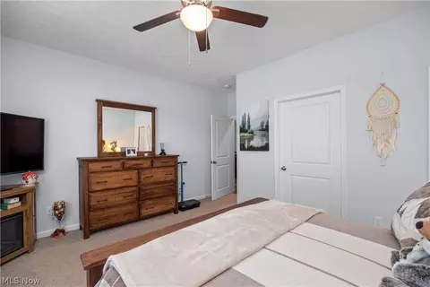 Bedroom - 109 W Spring Dr, Elyria, OH 44035 photo 6 of 7
