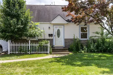 1644 37th St NW, Canton, OH 44709