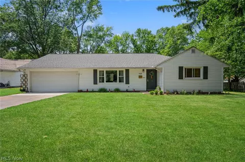 468 Karl Dr, Richmond Heights, OH 44143