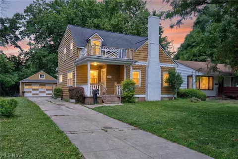 4724 Green Rd, Warrensville Heights, OH 44128