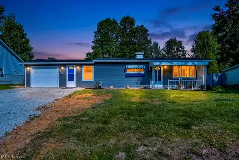 12215 National Dr, Grafton, OH 44044