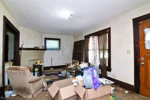 Living - 30 W Dalton St, Akron, OH 44310 photo 3 of 3