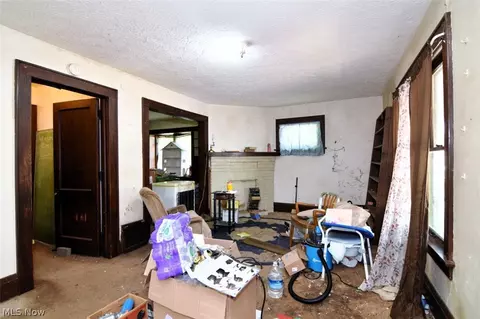 Living - 30 W Dalton St, Akron, OH 44310 photo 2 of 3