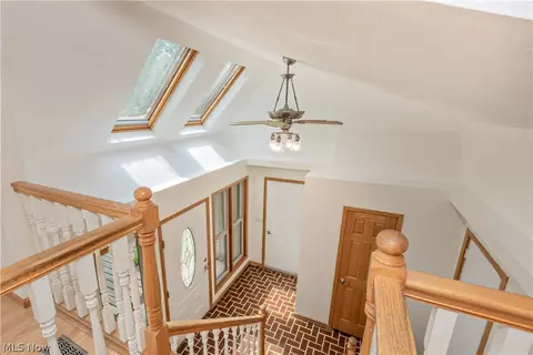 Entry Way - 6205 River Rd, Madison, OH 44057 photo 2 of 2
