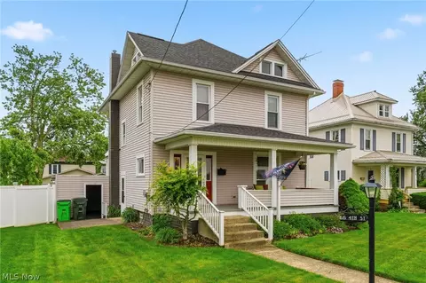 66 4th St NE, Carrollton, OH 44615