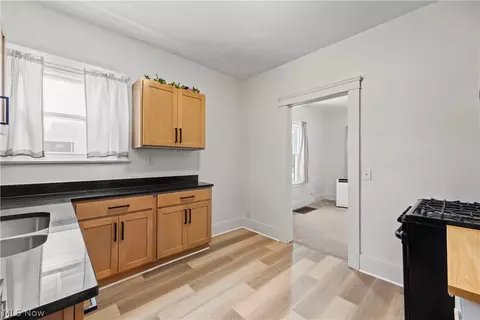 1413 E 29th St, Lorain, OH 44055 photo 14