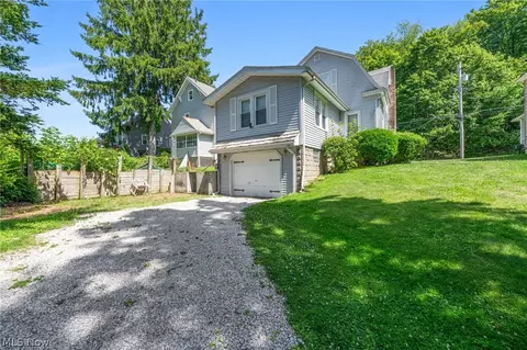 Exterior - 631 Bunker Hill Rd, Ashtabula, OH 44004 photo 2 of 6
