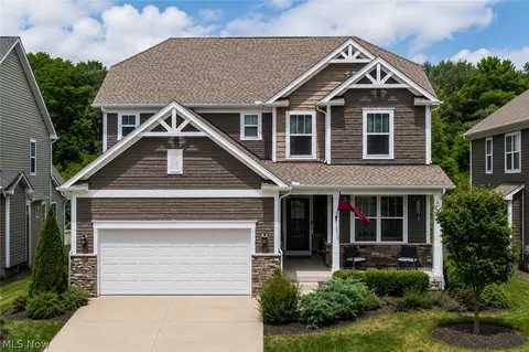 8643 Tahoe Dr, Macedonia, OH 44056