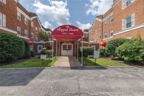 19406 Van Aken Blvd #302, Shaker Heights, OH 44122