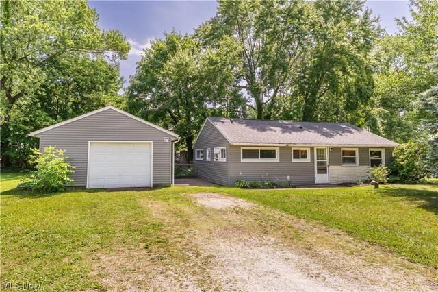 5061 Thursby Rd, North Canton, OH 44720