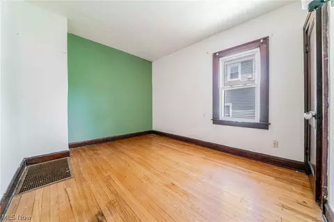 1318 Middle Ave, Elyria, OH 44035 photo 7