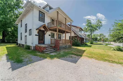 1318 Middle Ave, Elyria, OH 44035 photo 2