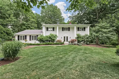 3189 Lander Rd, Pepper Pike, OH 44124