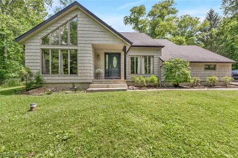 2765 Sharon Copley Rd, Medina, OH 44256