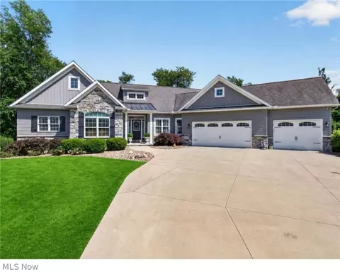5081 Crooked Creek Dr, Wooster, OH 44691