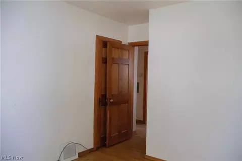 Bedroom - 288 E 248th St, Euclid, OH 44123 photo 2 of 4
