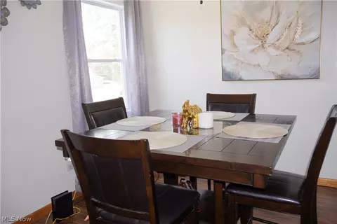 Dining - 288 E 248th St, Euclid, OH 44123 photo 1 of 1