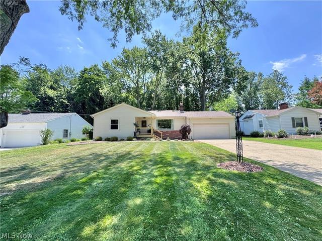145 Village Blvd, Canfield, OH 44406