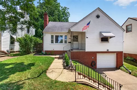 932 Ridge Rd NW, Canton, OH 44703