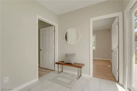 Entry Way - 1385 Ormond Ave, Madison, OH 44057 photo 2 of 2