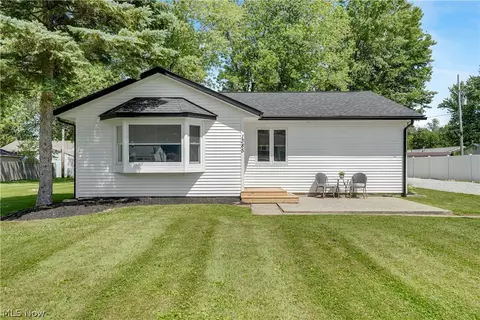 1385 Ormond Ave, Madison, OH 44057