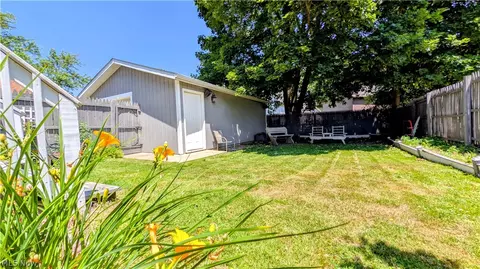 Exterior - 131 Grove Dr, Ashtabula, OH 44004 photo 3 of 10