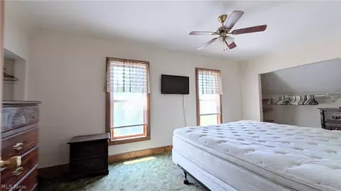 Bedroom - 131 Grove Dr, Ashtabula, OH 44004 photo 2 of 3