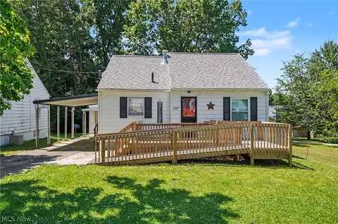 1037 Park Ave, Ravenna, OH 44266