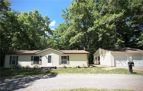 4648 Geauga Portage Easterly Rd, West Farmington, OH 44491