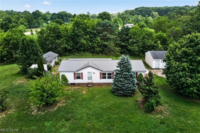 4926 Adams Rd, East Palestine, OH 44413