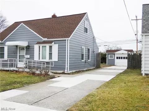 Exterior - 380 E 232nd St, Euclid, OH 44123 photo 3 of 3