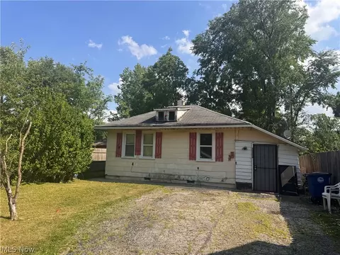 16404 Tarkington Ave, Cleveland, OH 44128