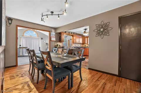 Dining - 1860 Ridgewick Dr, Wickliffe, OH 44092 photo 3 of 3